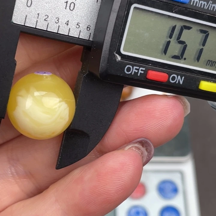 琥珀裸石未镶嵌蜜蜡594