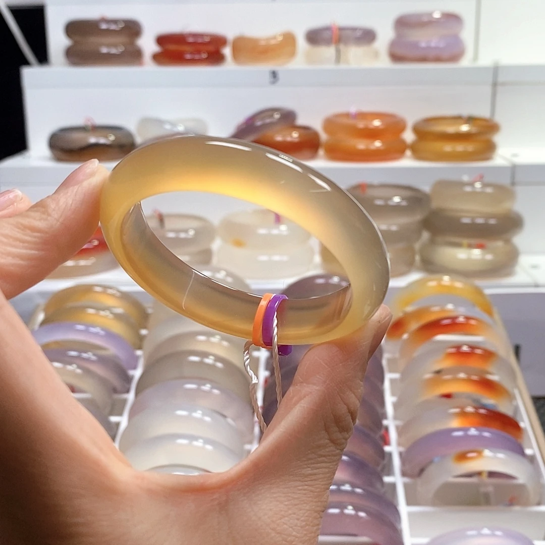 玛瑙/玉髓未镶嵌手镯