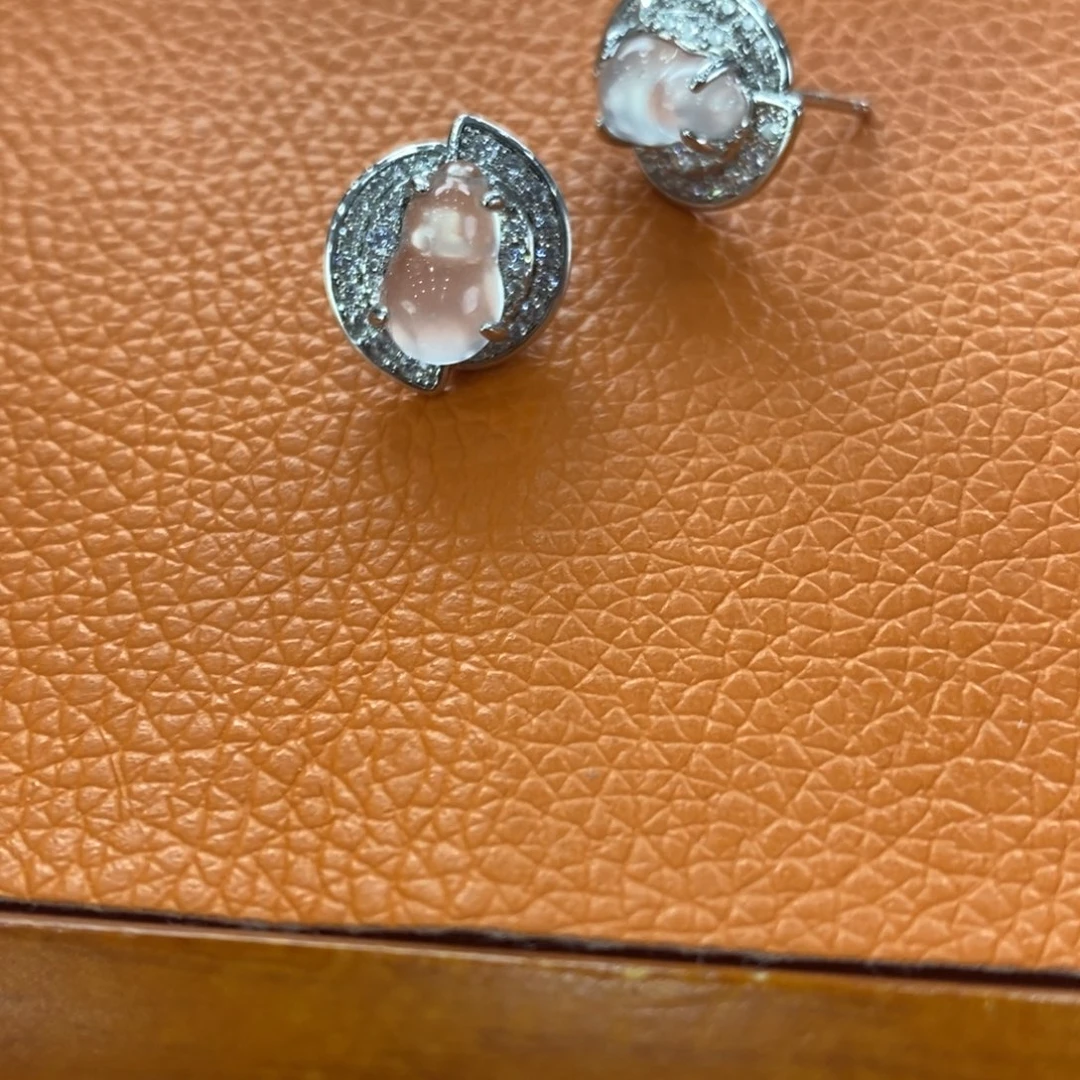 石英质玉吊坠(不含链)合金