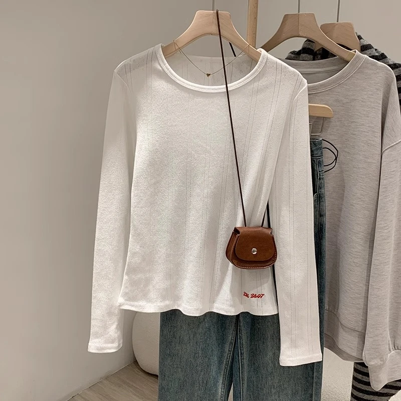 韩系纯白提花肌理感刺绣长袖T恤2025春季圆领内搭打底衫修身上衣