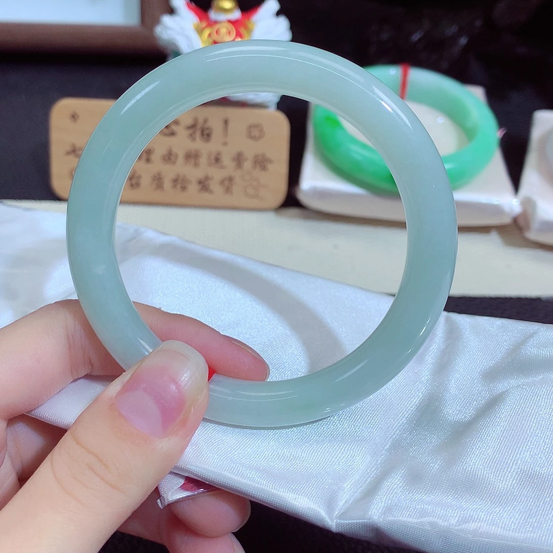 翡翠未镶嵌手镯1255