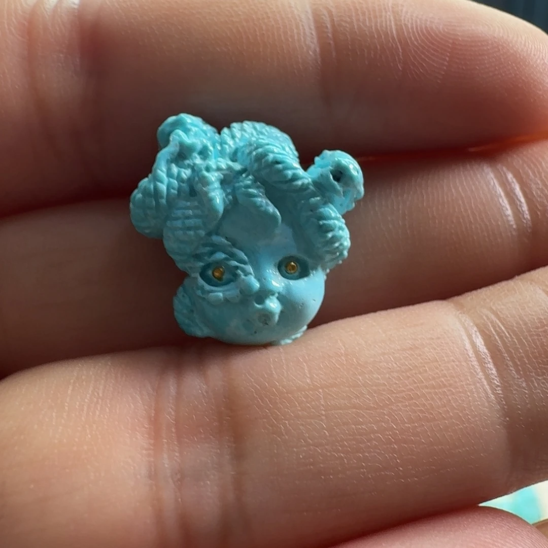 绿松石未镶嵌颈饰