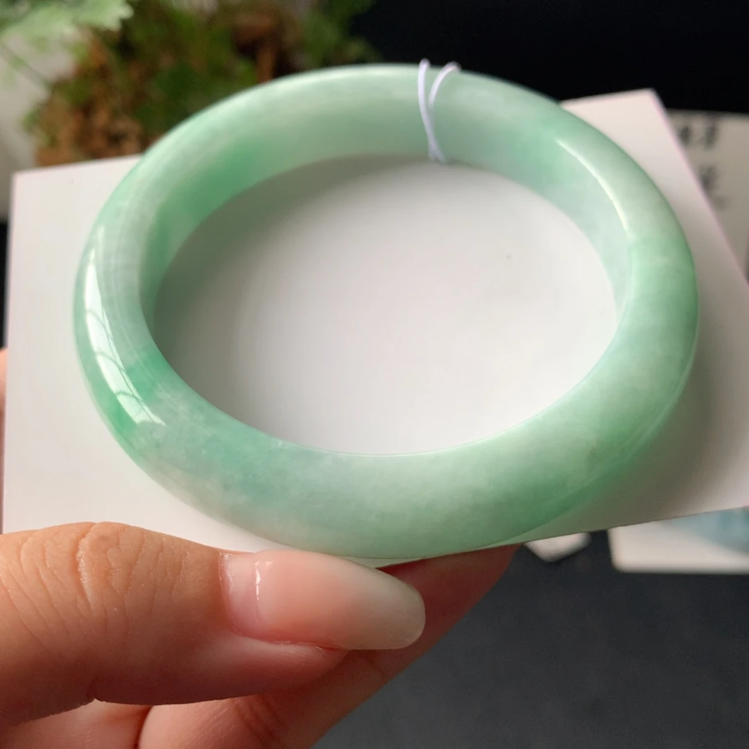 翡翠未镶嵌手镯52号58.3-11.3-8.7