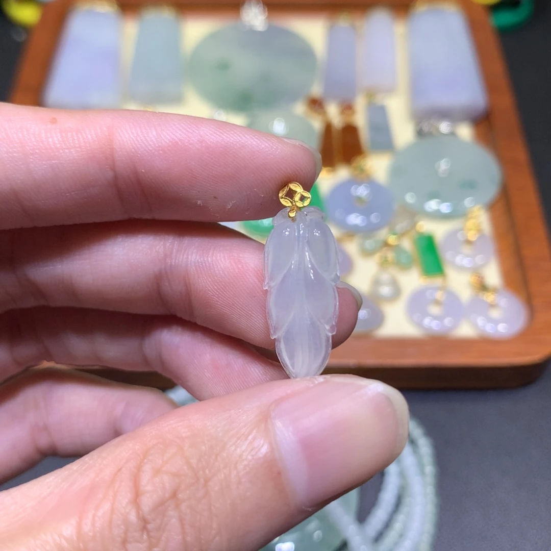 吊坠(不含链)18K金镶嵌翡翠