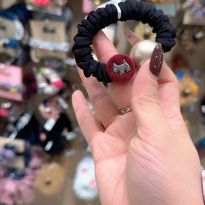 红色小狗黑色面膜圈