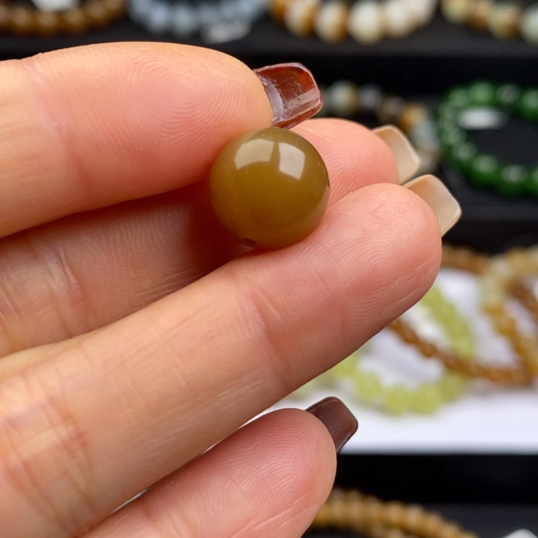 和田玉未镶嵌手串