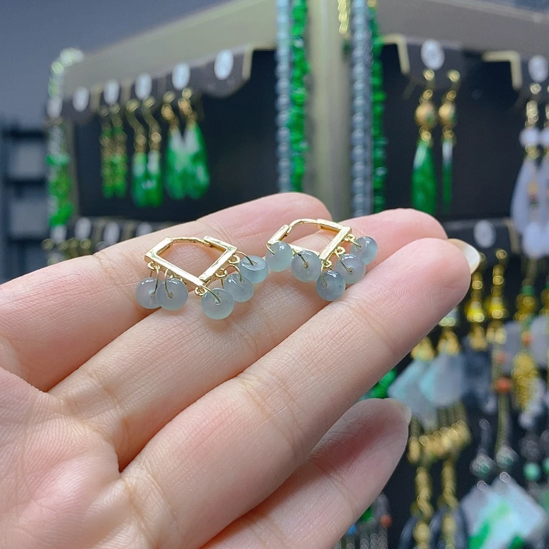 未镶嵌翡翠耳饰翡翠