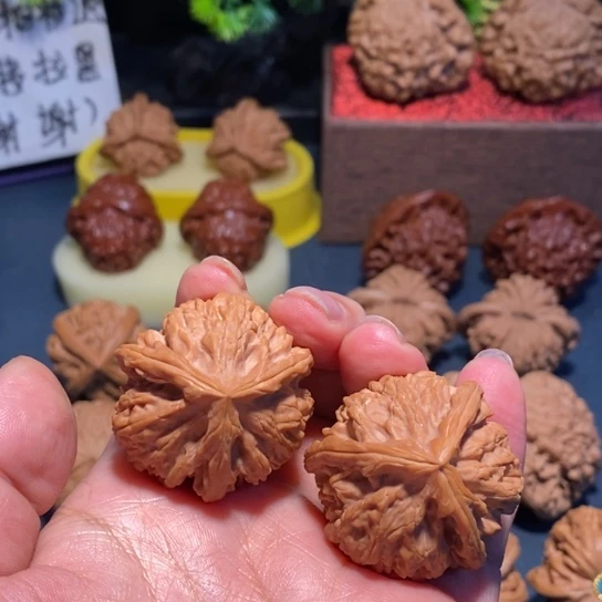 夕***文玩核桃把件三棱文玩核桃