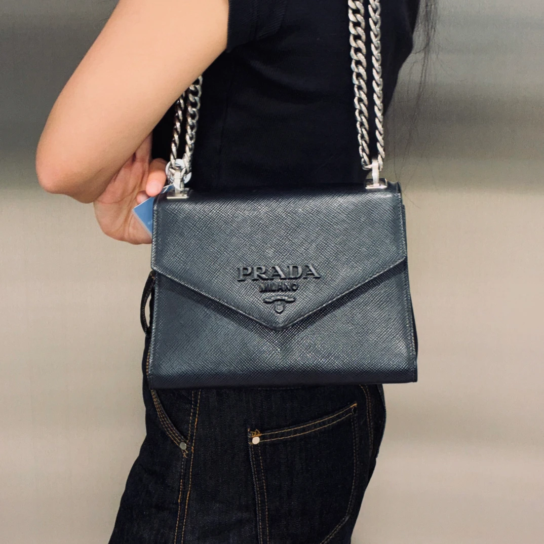 95新 Prada/普拉达 单肩斜挎链条包