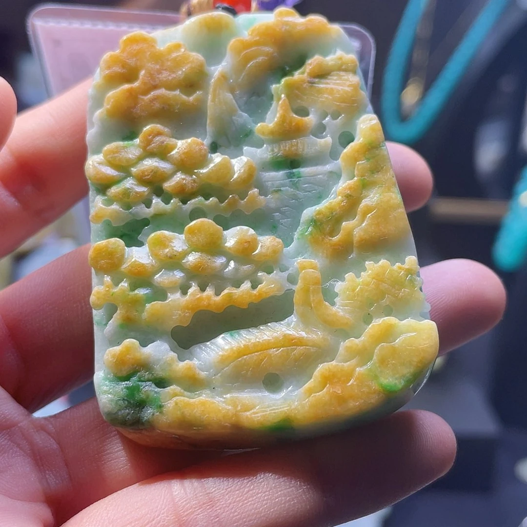 颈饰未镶嵌翡翠一个