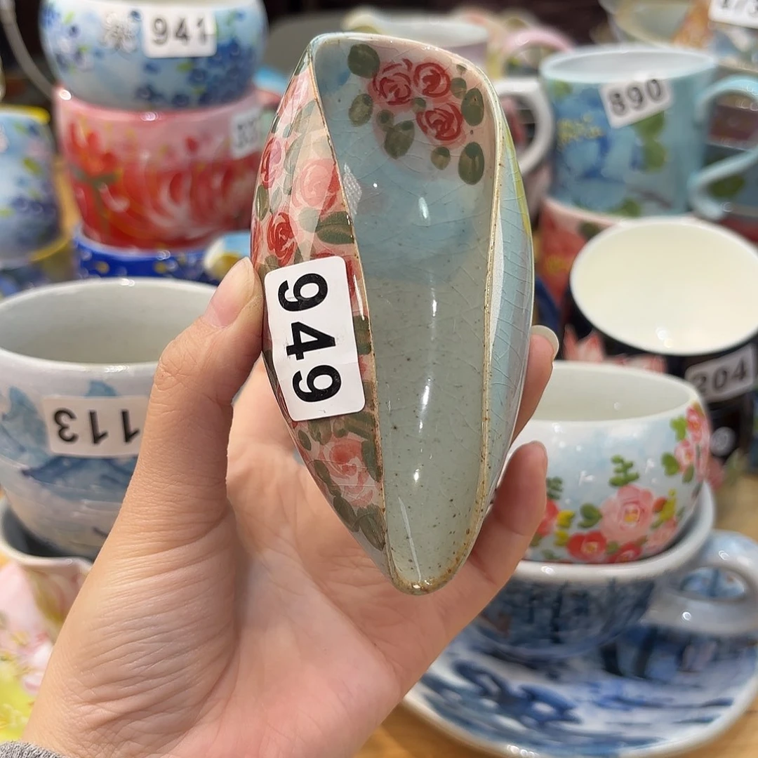 瓷片兔兔嘎嘎嘎好帅