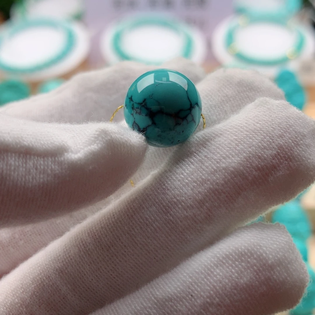 绿松石配饰未镶嵌