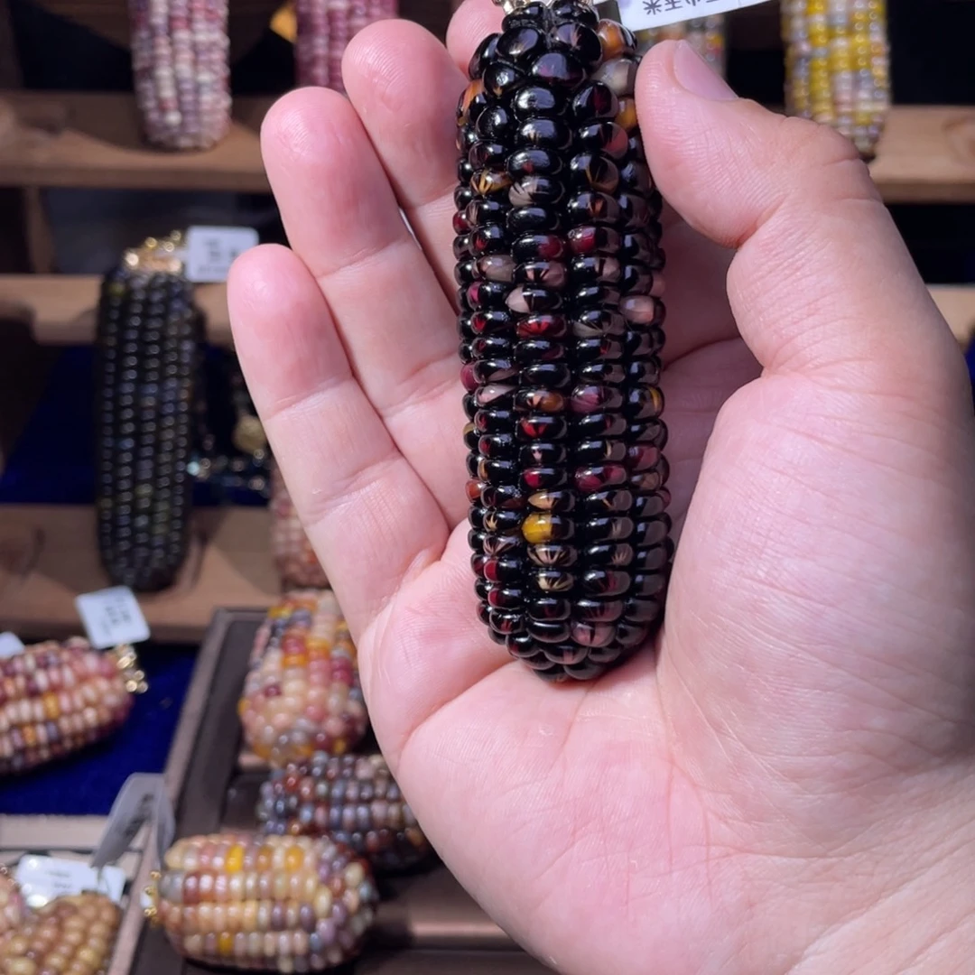 迪***安玉文玩玉米黑丝油画