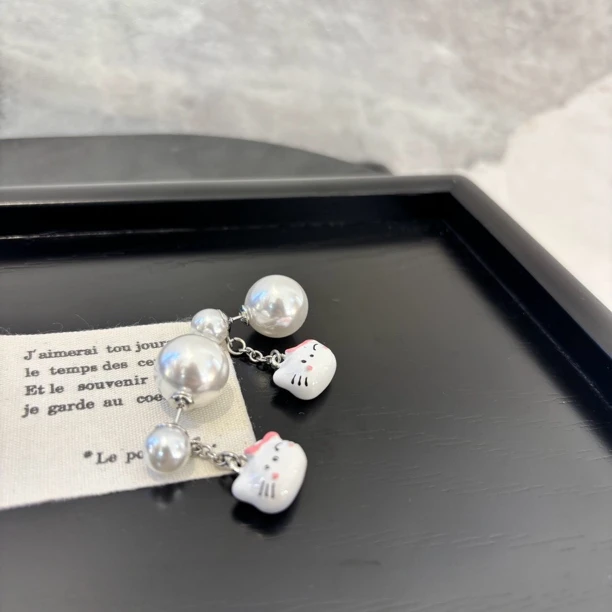 铜合金仿珍珠耳饰 白色ktzz耳环EH2533