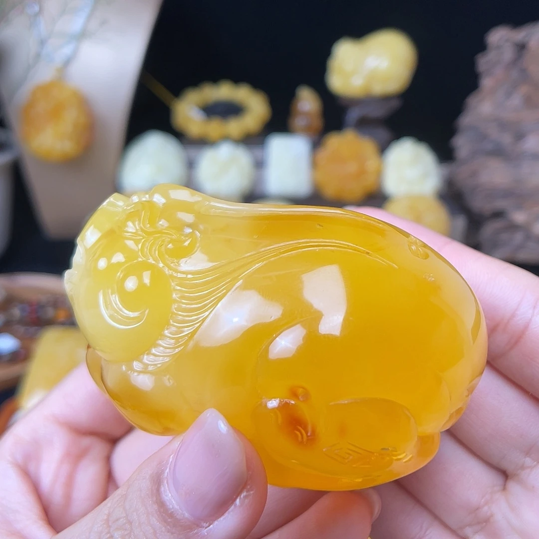 琥珀未镶嵌珠宝奇石