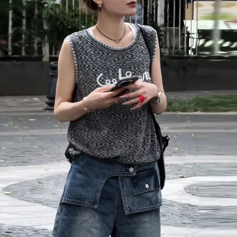 夏季新款洋气衣服韩版圆领无袖针织衫背心女宽松显瘦百搭刺绣上衣