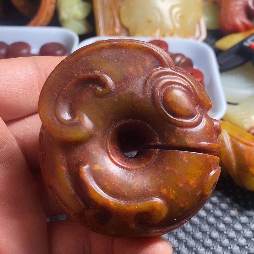 蛇纹石玉合金颈饰