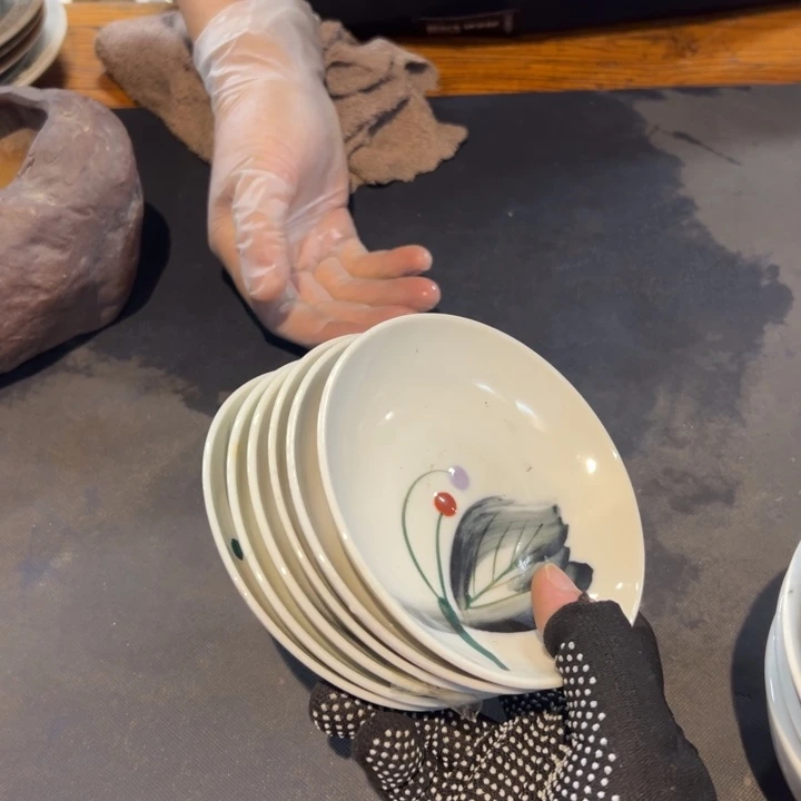 不***鸦瓷片拾六家的瓷器瓷器