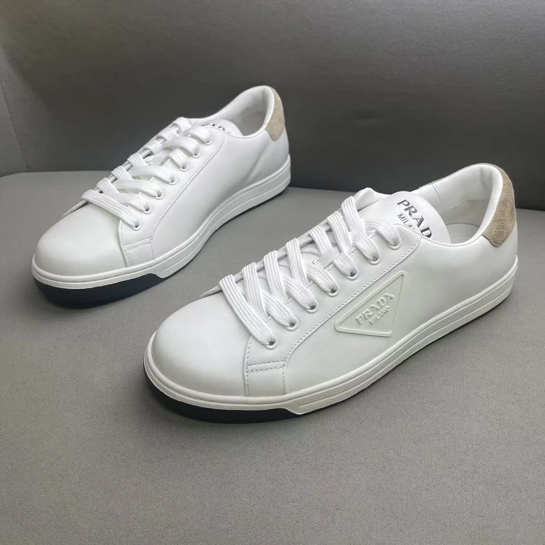 未使用 Prada/普拉达 白色时尚三角标百搭休闲板鞋/40 41/43码
