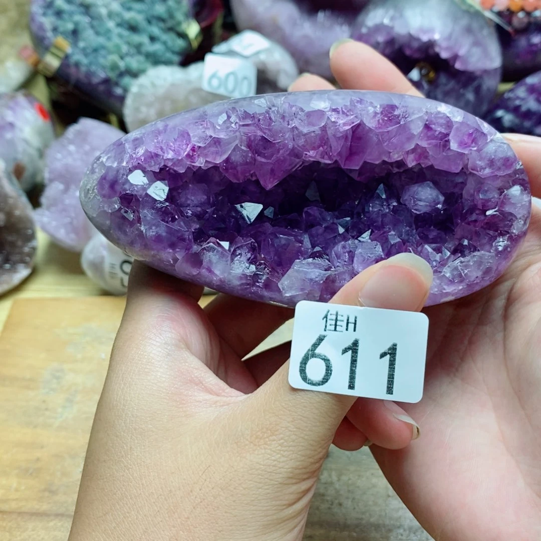 未镶嵌水晶大型摆件（非配饰）