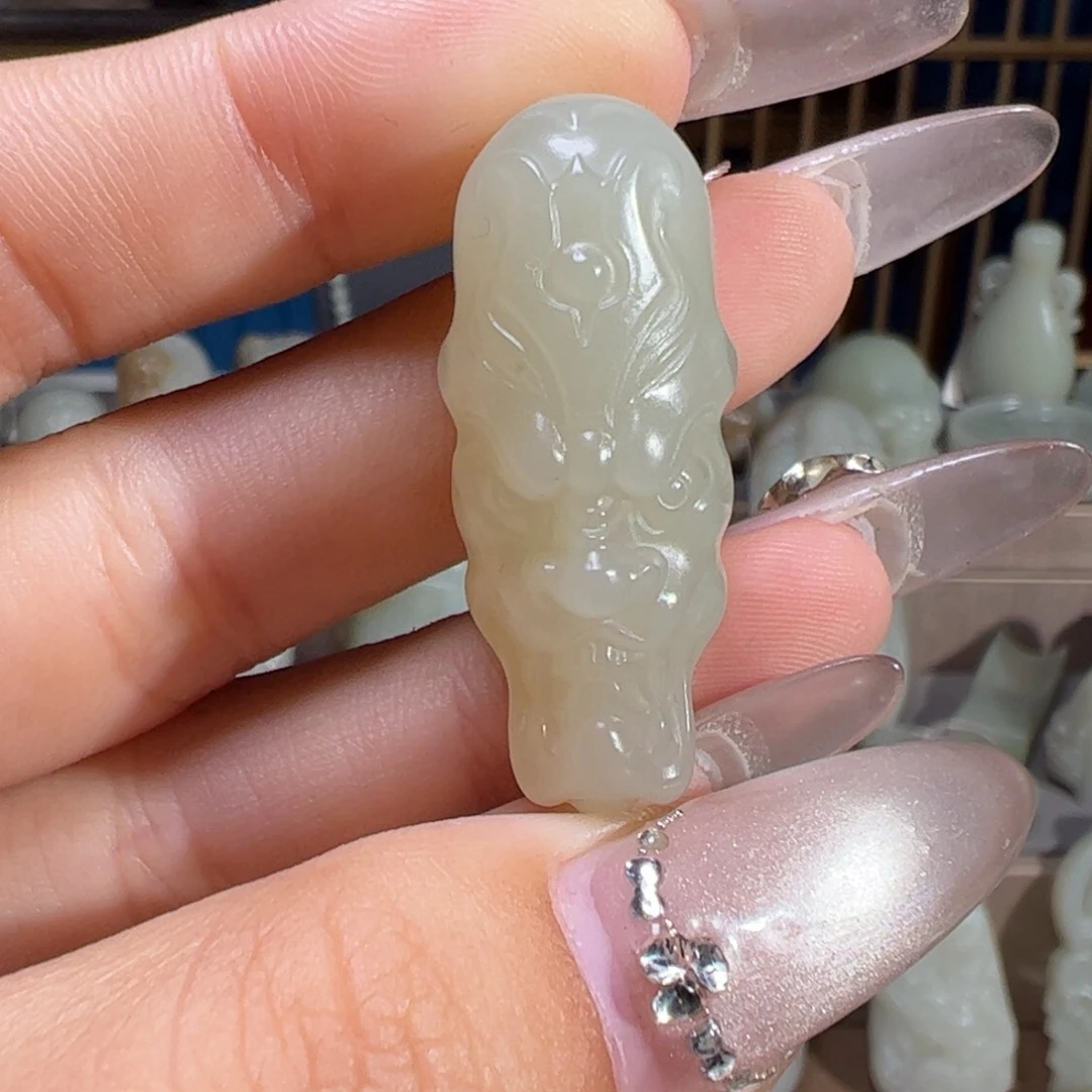 和田玉（糖玉）未镶嵌颈饰