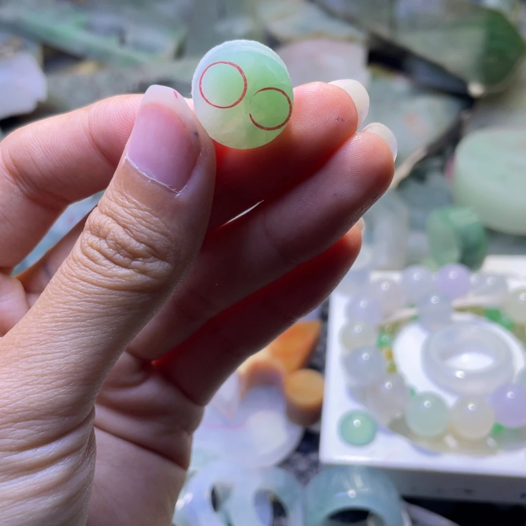 定制翡翠未镶嵌翡翠