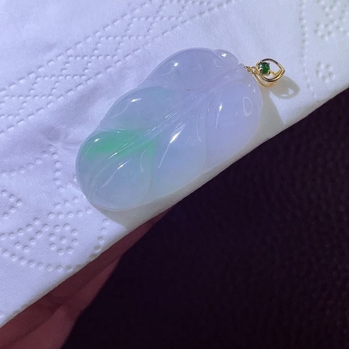 颈饰18K金镶嵌翡翠翡翠