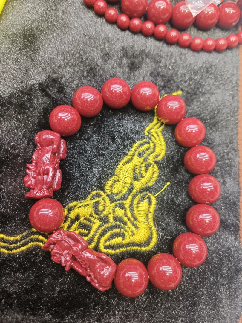 天然辰砂天然辰砂原矿朱砂貔貅男女款高含量紫金砂好运