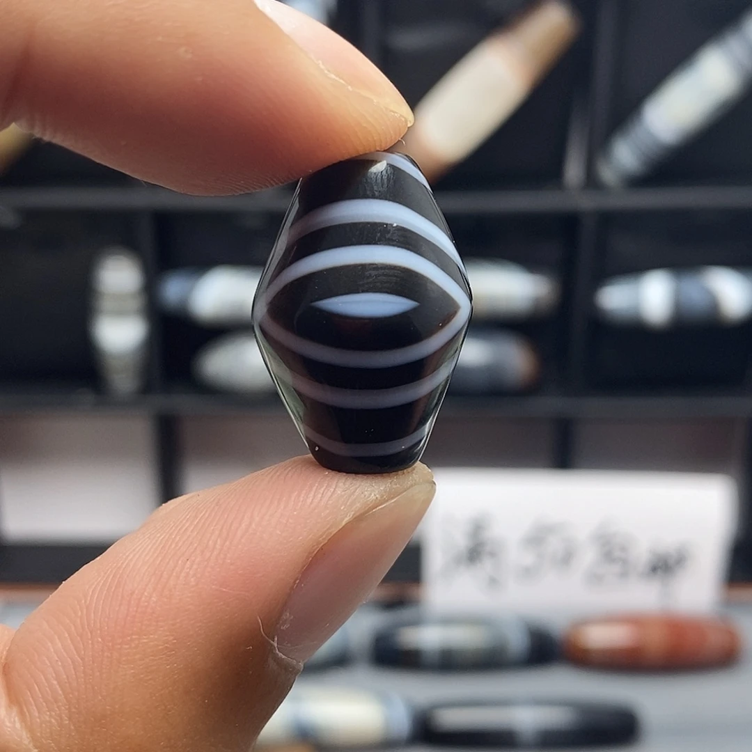 玛瑙/玉髓颈饰未镶嵌褚*壮