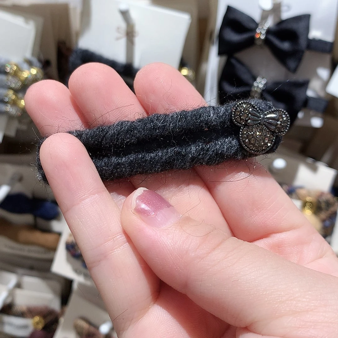 布艺非金属深灰色米奇拜拜单只