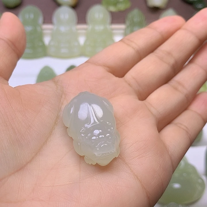 义***风和田玉未镶嵌颈饰