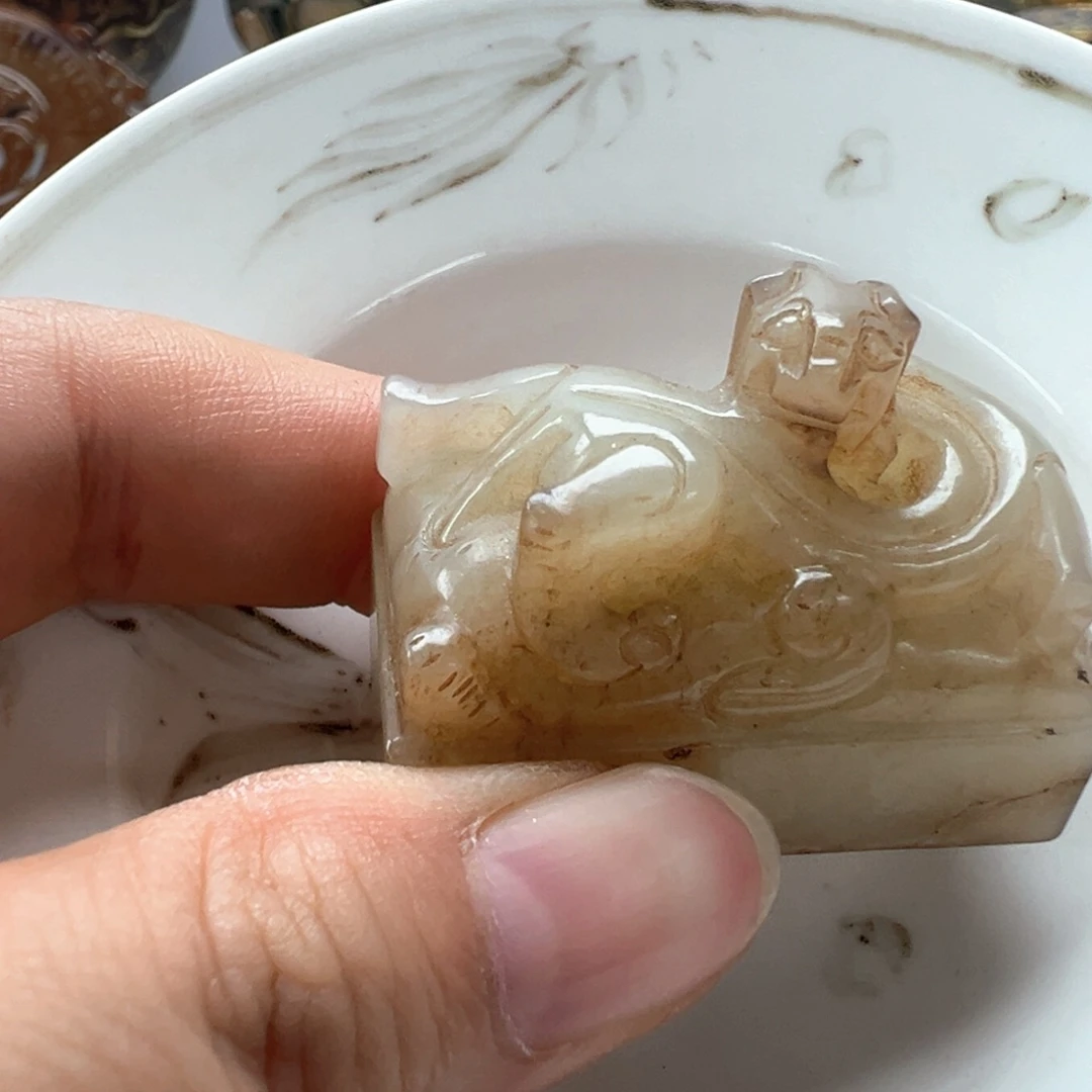 虎***下瓷片瓷器工艺品等艺术品