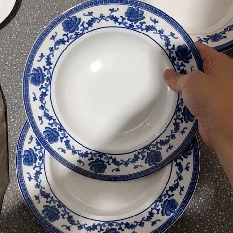 陶瓷8寸深盘两个陶瓷