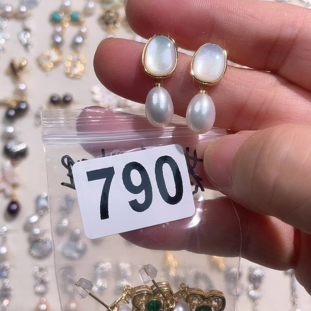 合金淡水珍珠耳饰若**理