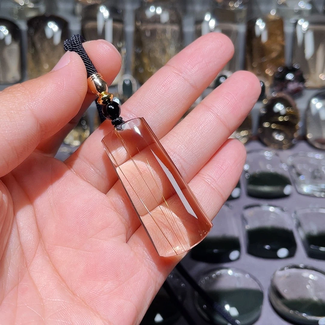 海***线颈饰水晶未镶嵌挂件