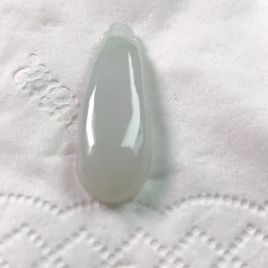 翡翠未镶嵌颈饰吊坠