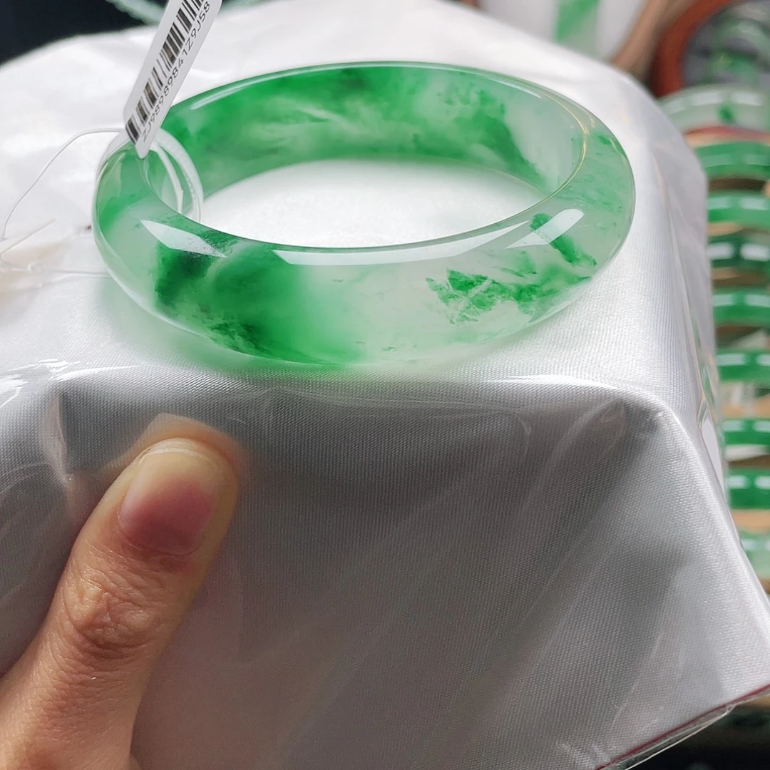 石英质玉未镶嵌手镯58