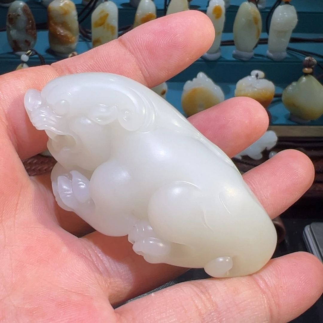 岁***，和田玉（子料）未镶嵌颈饰