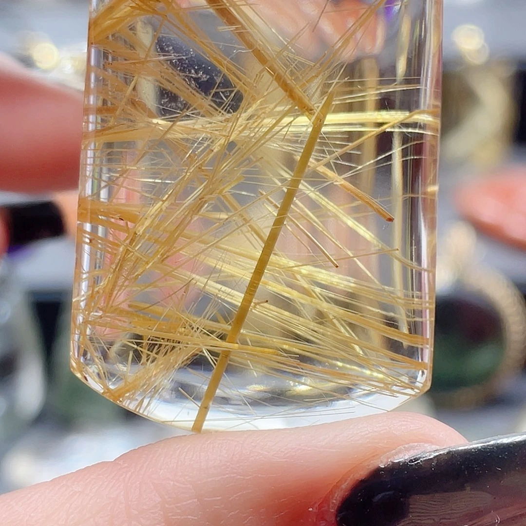 未镶嵌吊坠(不含链)水晶孟**?