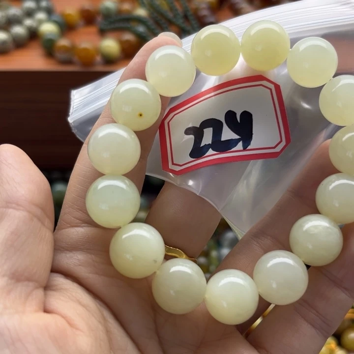 未镶嵌蛇纹石玉手链