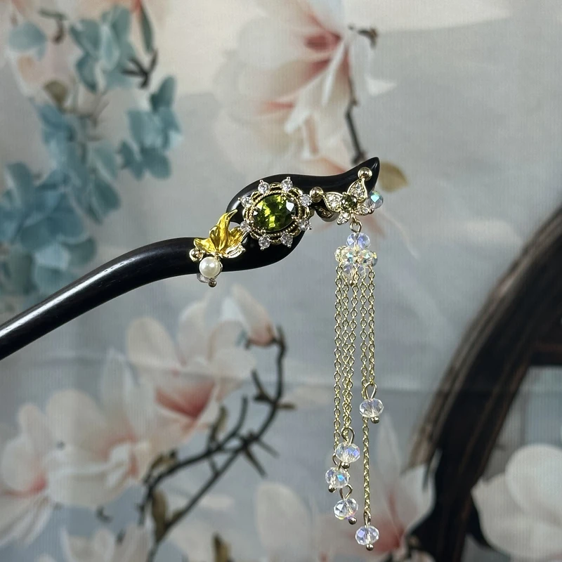 F150原创绿色流苏时尚百搭18公分发簪