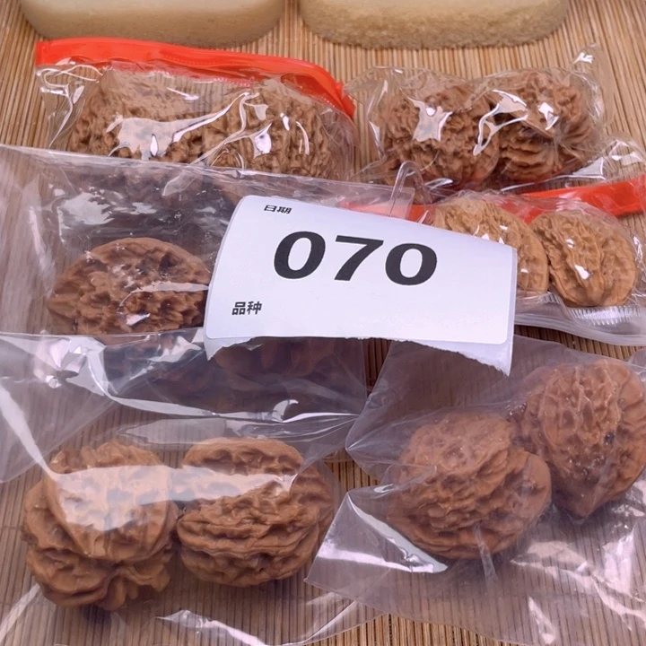 文玩核桃把件70号6对