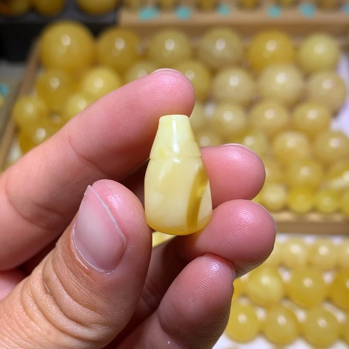 蜜蜡裸石未镶嵌天然俄料白花蜜蜡微瑕三通12