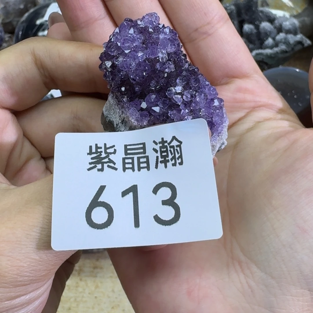 未镶嵌水晶大型摆件（非配饰）