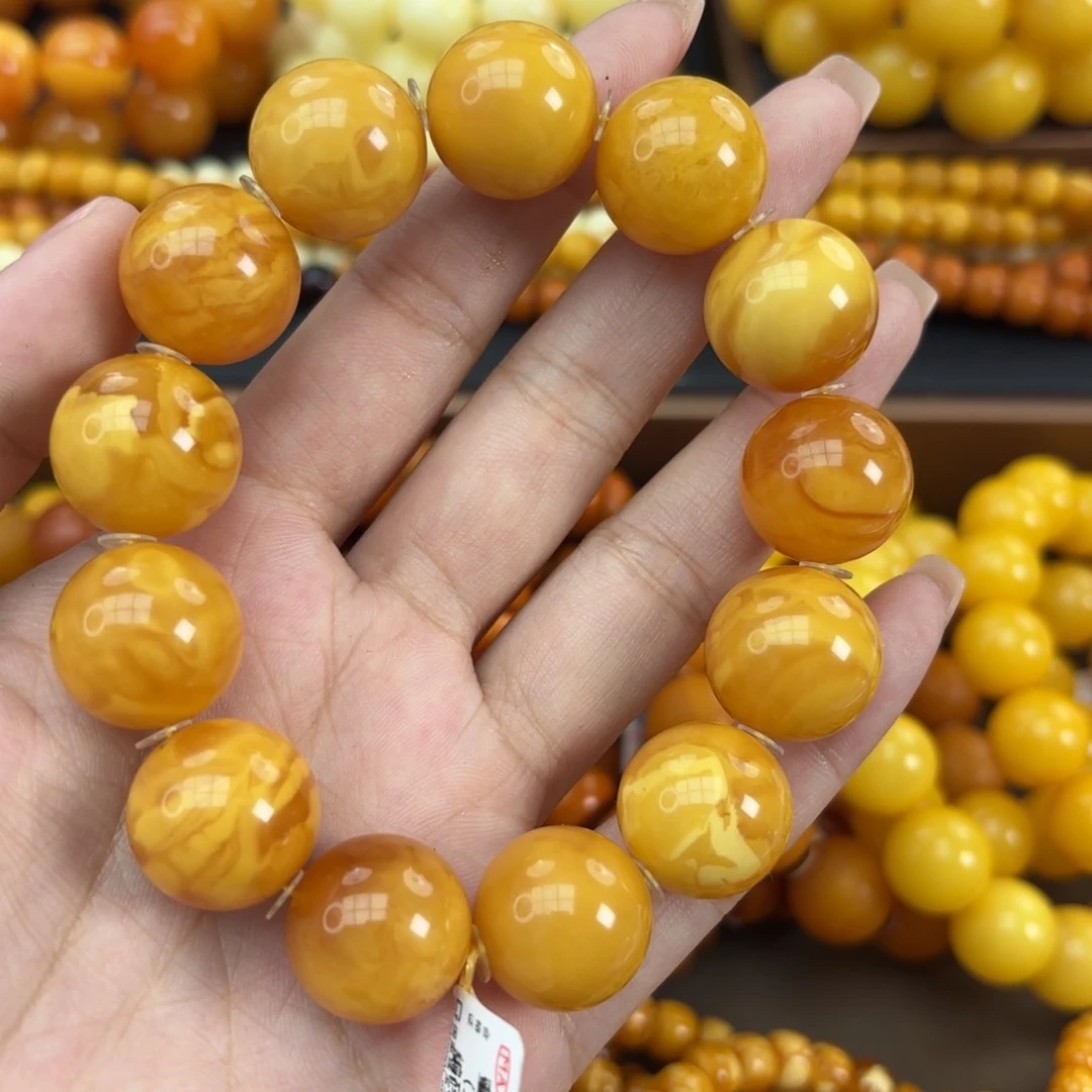 G***o未镶嵌颈饰琥珀蜜蜡