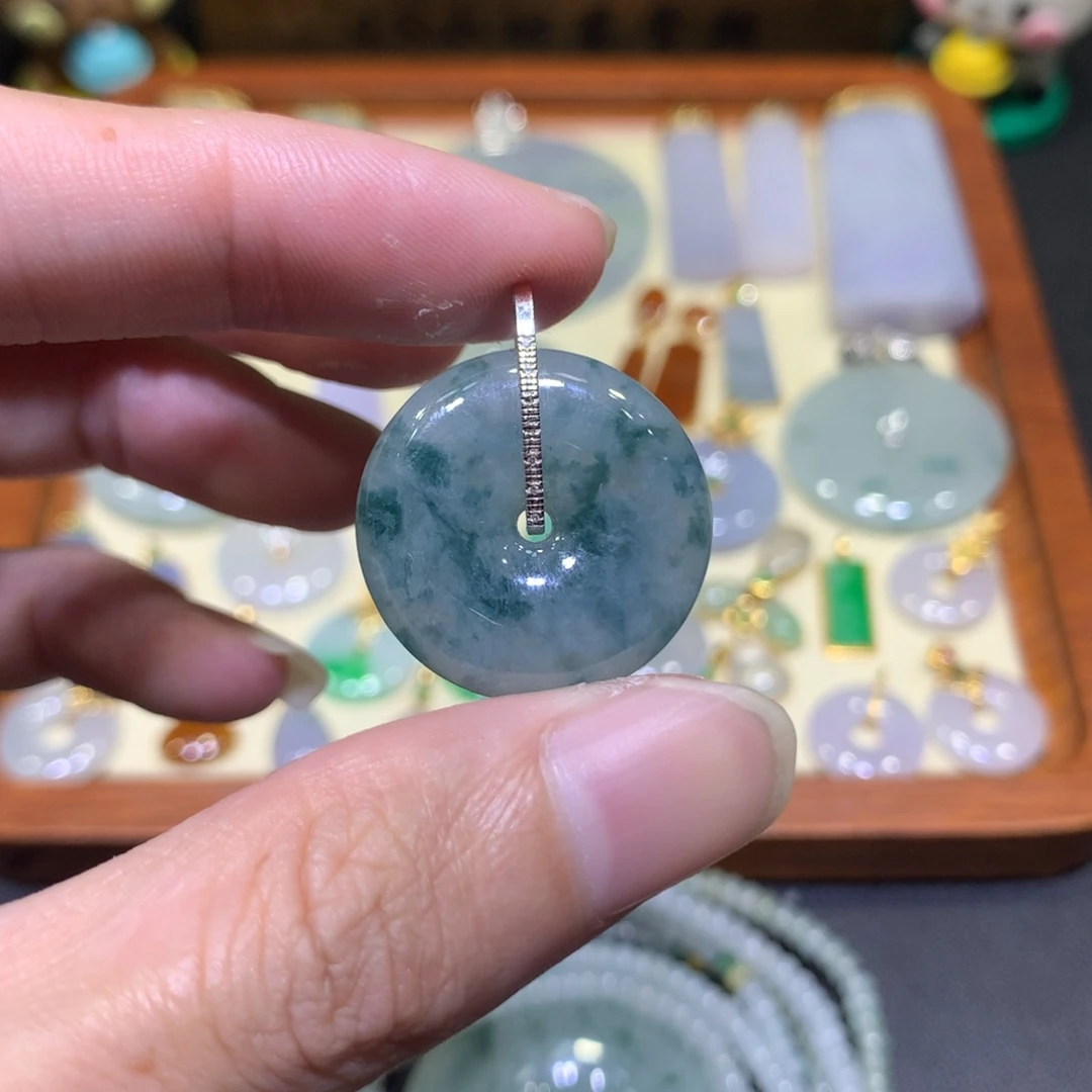 吊坠(不含链)18K金镶嵌翡翠