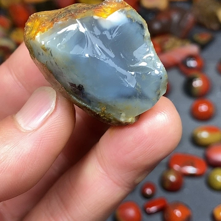 南红玛瑙未镶嵌挂件