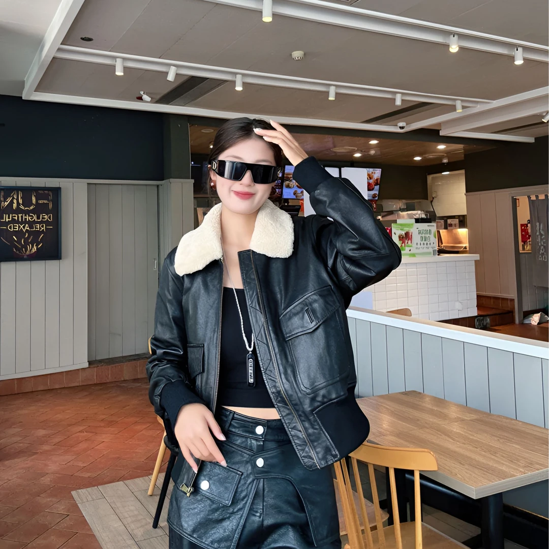 海宁2025秋冬新款绵羊皮羊毛领大兜短款宽松机车服夹克加棉外套女