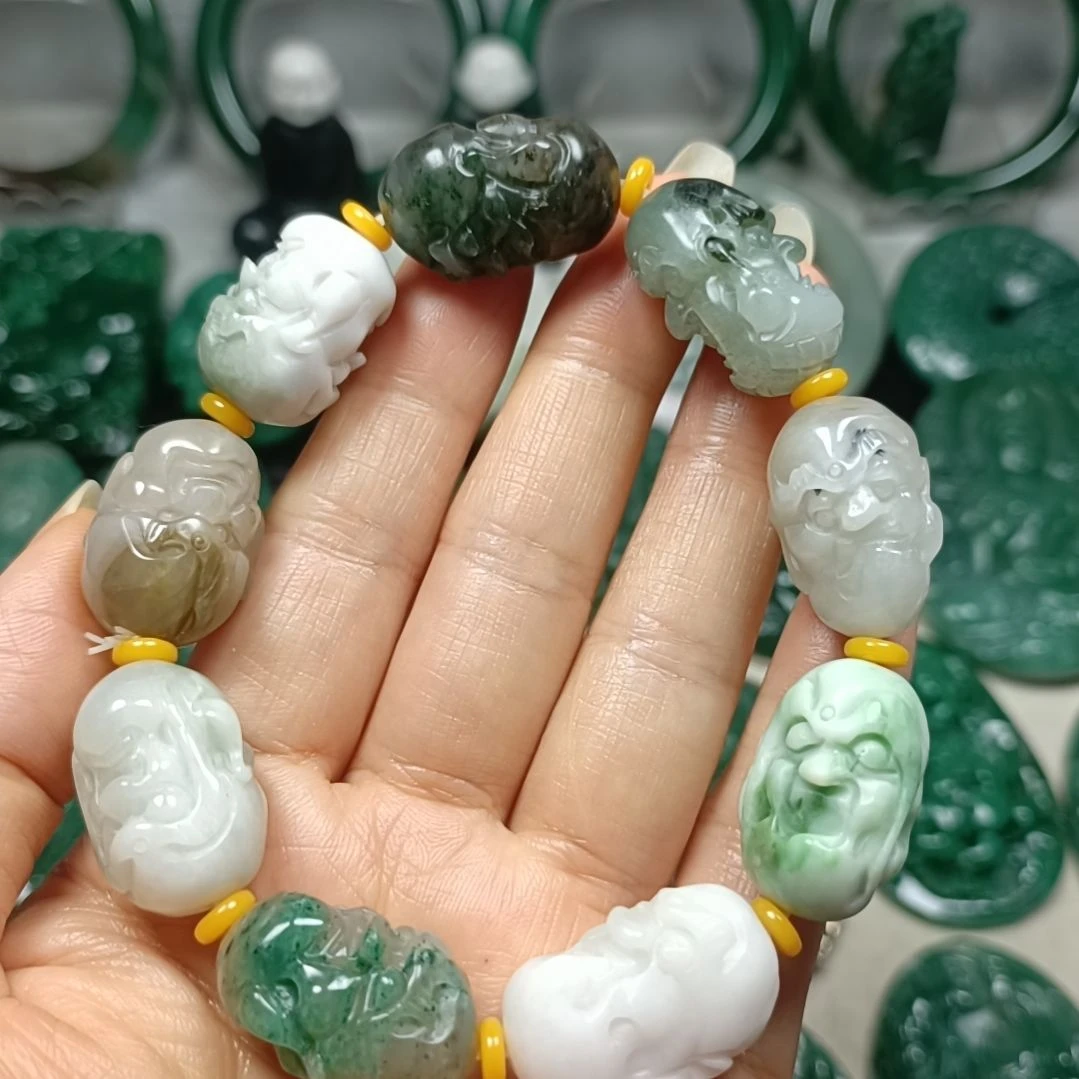 独山玉未镶嵌十八罗汉