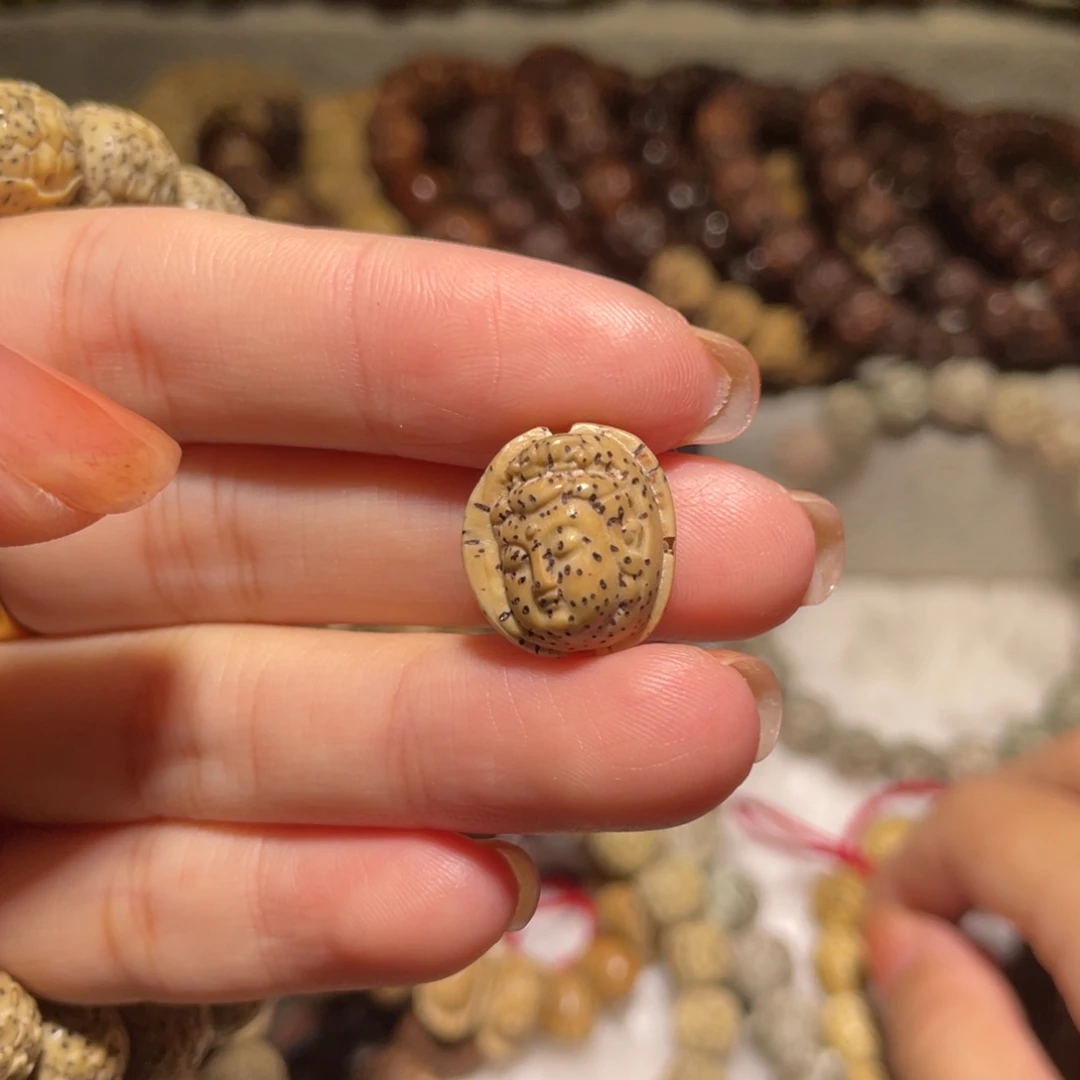 所***得吊坠星月菩提一物一图侧脸观音